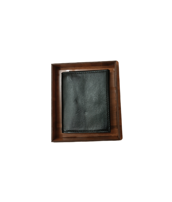 چرم طبیعی (6) کیف پول چرمی کوچک مشکی - جعبه فندوقی